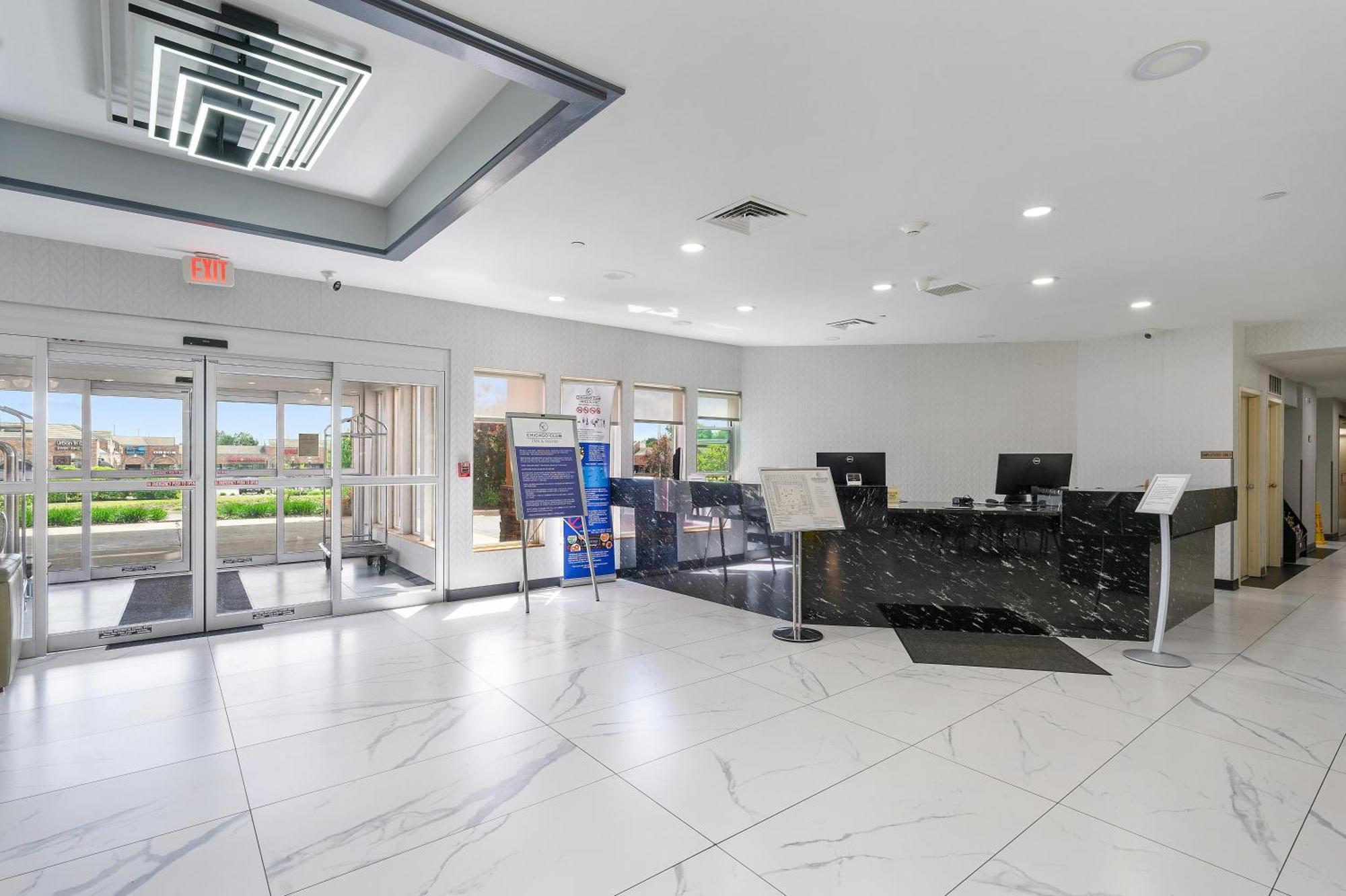 Chicago Club Inn & Suite Oakbrook Terrace Extérieur photo