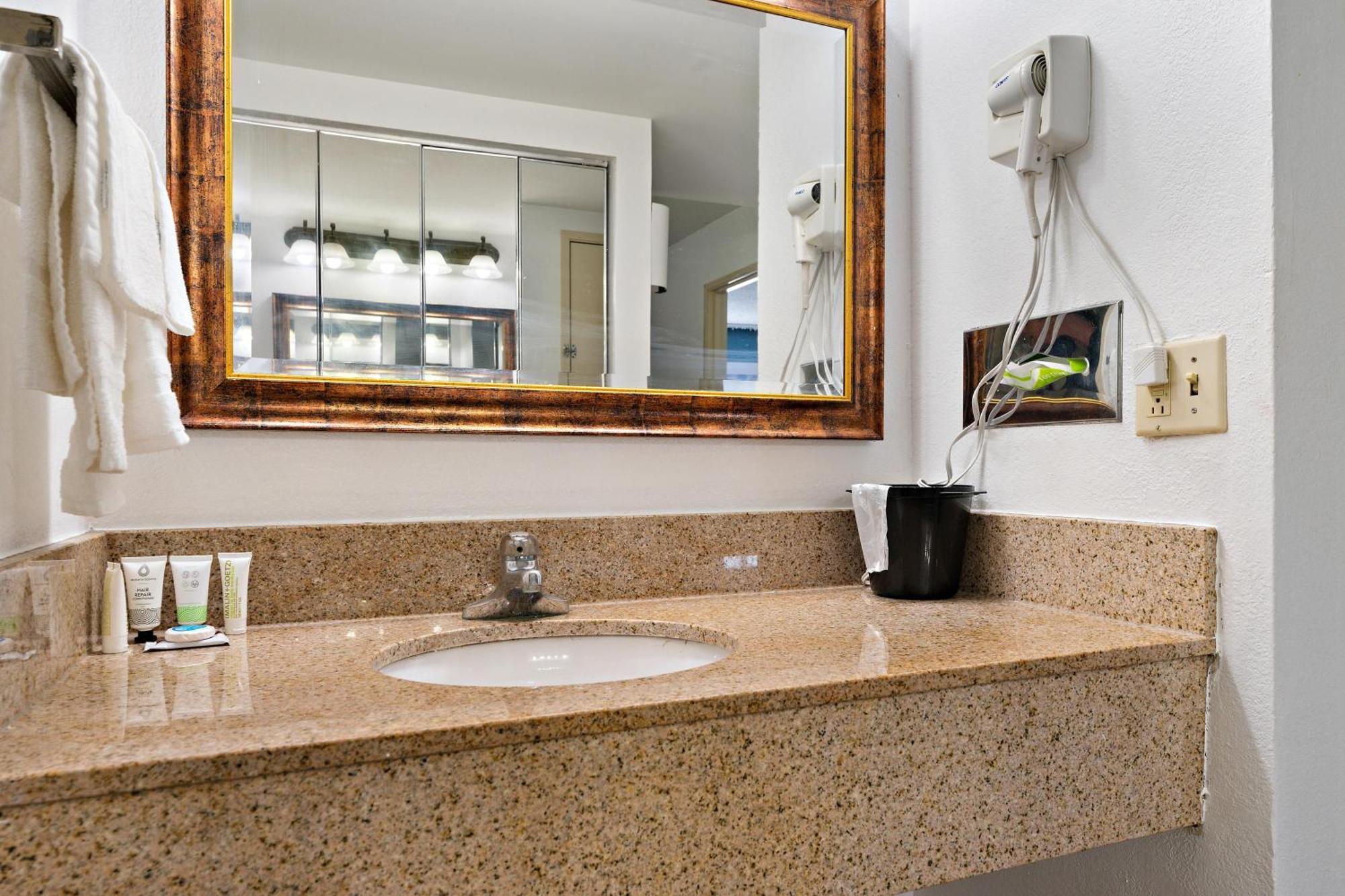Chicago Club Inn & Suite Oakbrook Terrace Chambre photo