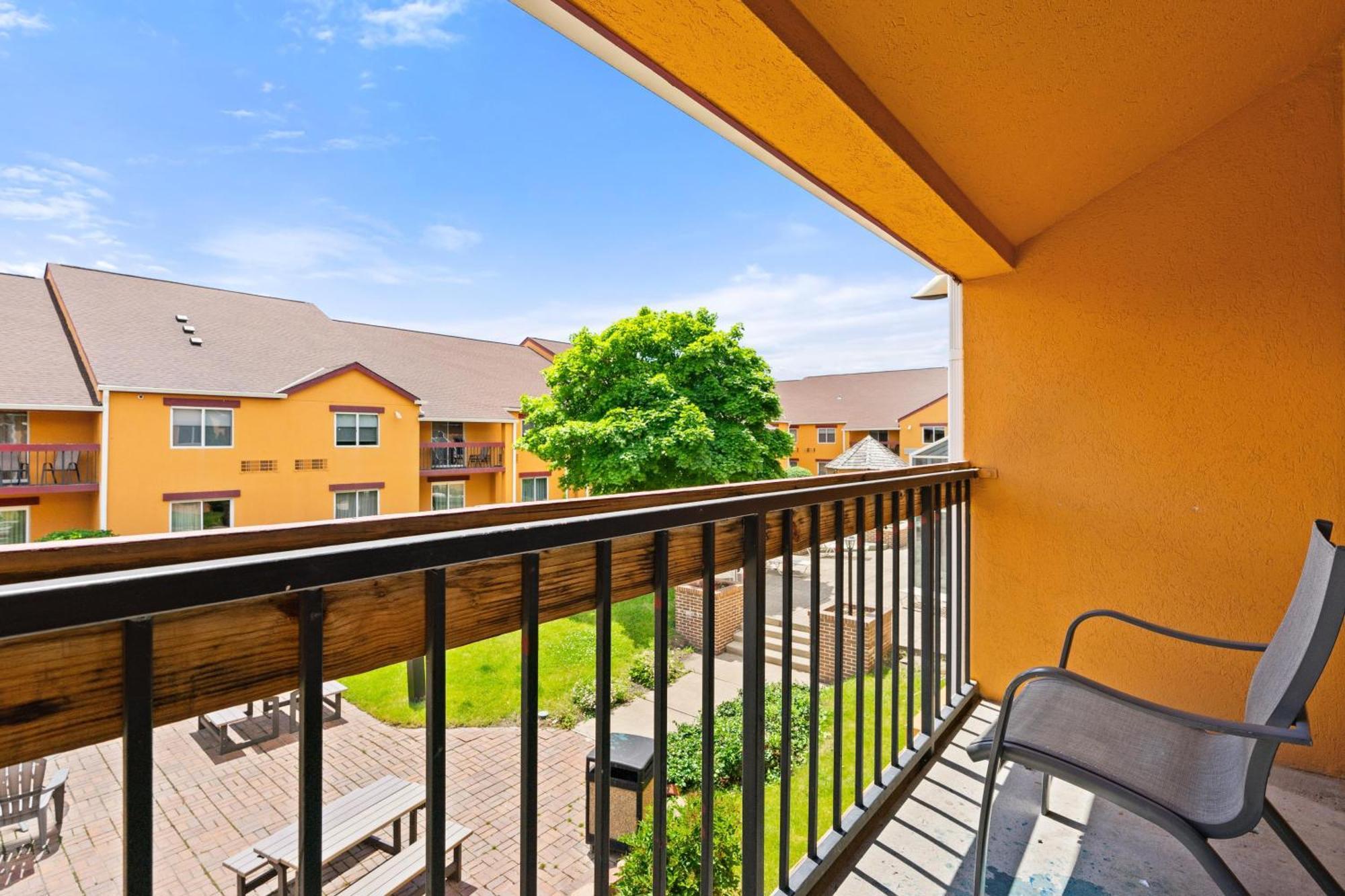 Chicago Club Inn & Suite Oakbrook Terrace Chambre photo